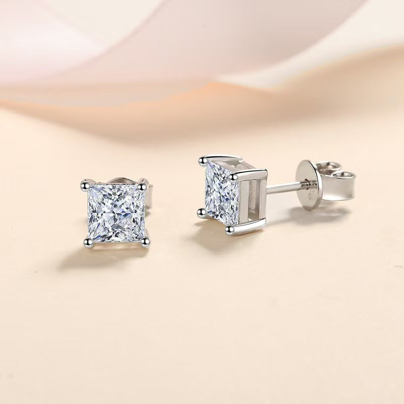 #05 (EARRINGS ) 925 Sterling Silver Moissanite Earrings